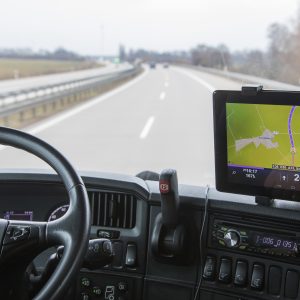 Zicht vanuit dashboard vrachtwagen